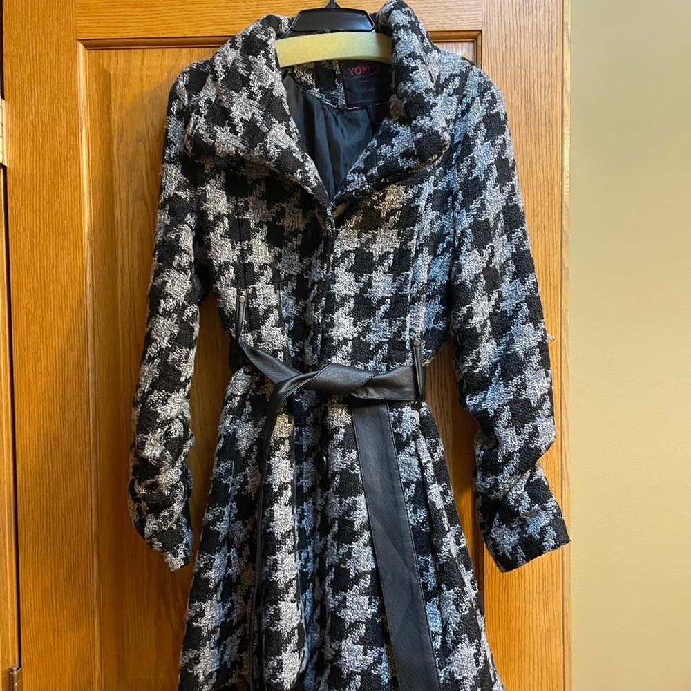 Yoki Houndstooth Coat